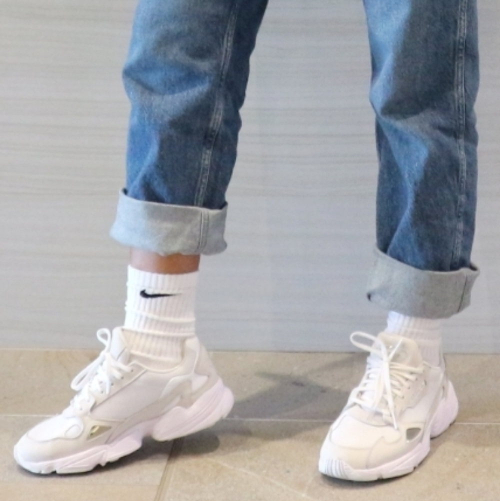 Adidas Falcon